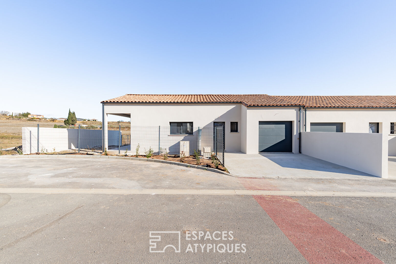 Maison neuve de plain-pied à Thézan-des-Corbières : confort moderne et cadre naturel