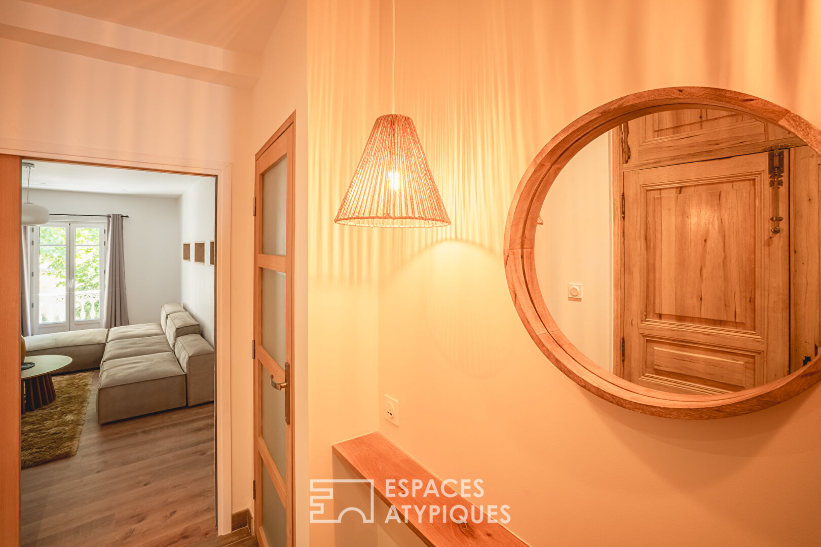 Appartement contemporain et sa tropézienne au coeur de Narbonne