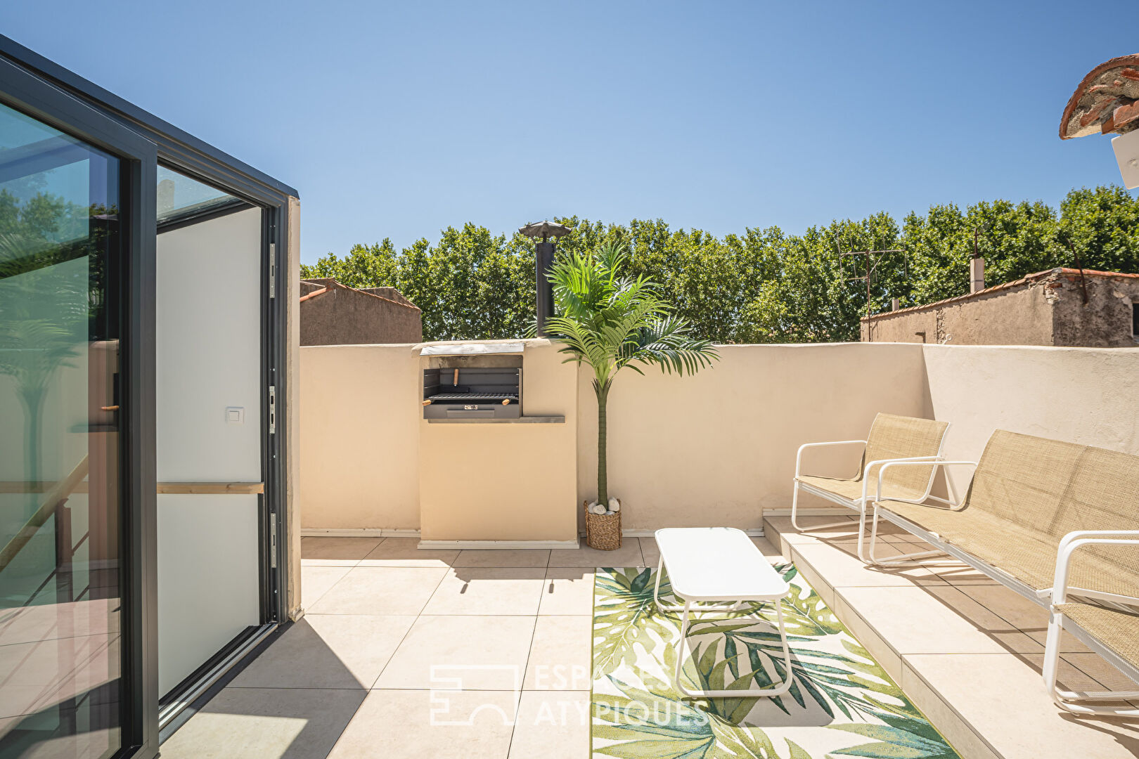 Appartement contemporain et sa tropézienne au coeur de Narbonne