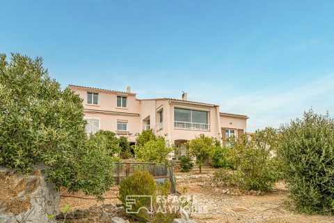House with breathtaking sea view
