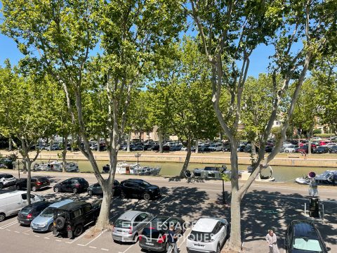 Appartement deux pièces avec cachet, en plein coeur de Narbonne