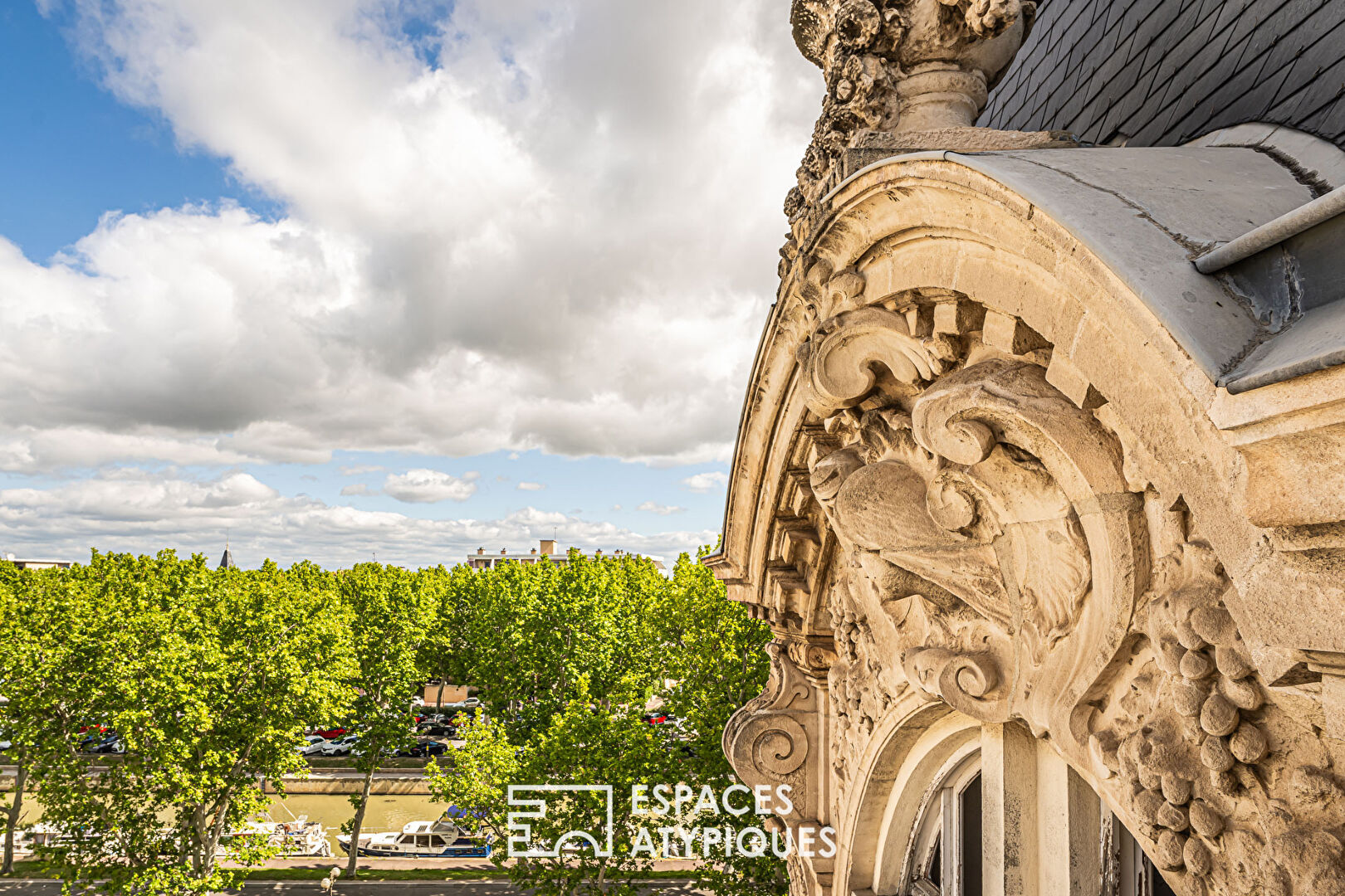 Superbe appartement de 103m2 avec rooftop sur les quais de Narbonne