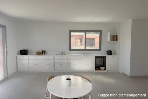 Maison neuve de plain-pied à Thézan-des-Corbières : confort moderne et cadre nature