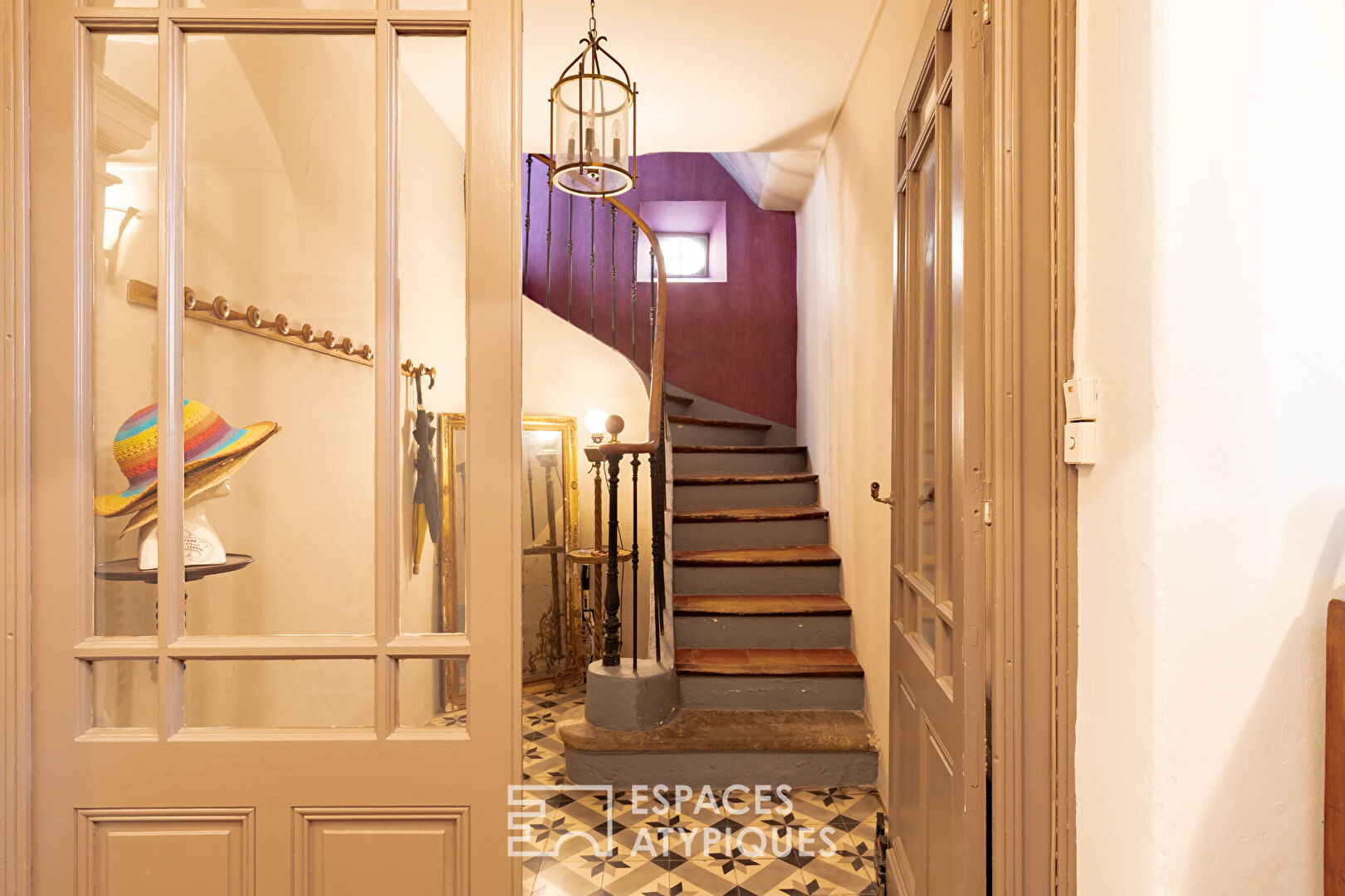 Maison de Maître du XVIIIe avec piscine et jardin clos au Coeur du Minervois