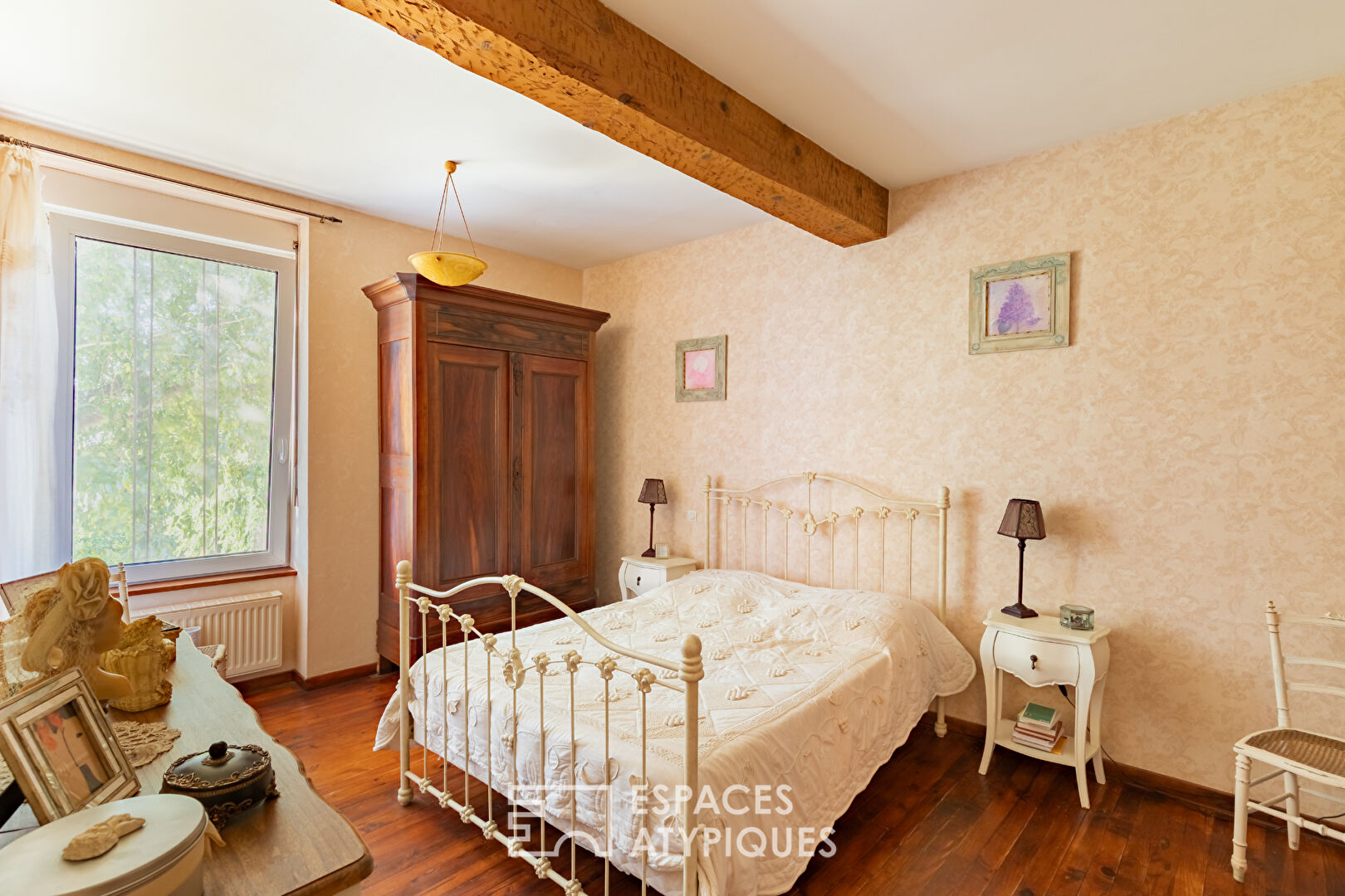 Mansion on the banks of the Canal du Midi in Carcassonne