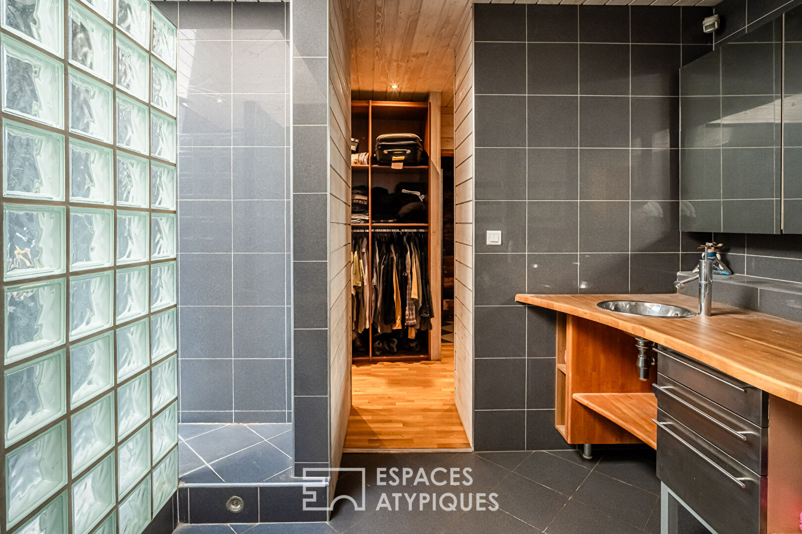 Domaine naturel de 42 ha clos avec ferme rénovée et gîte – Triangle Carcassonne, Limoux, Bram