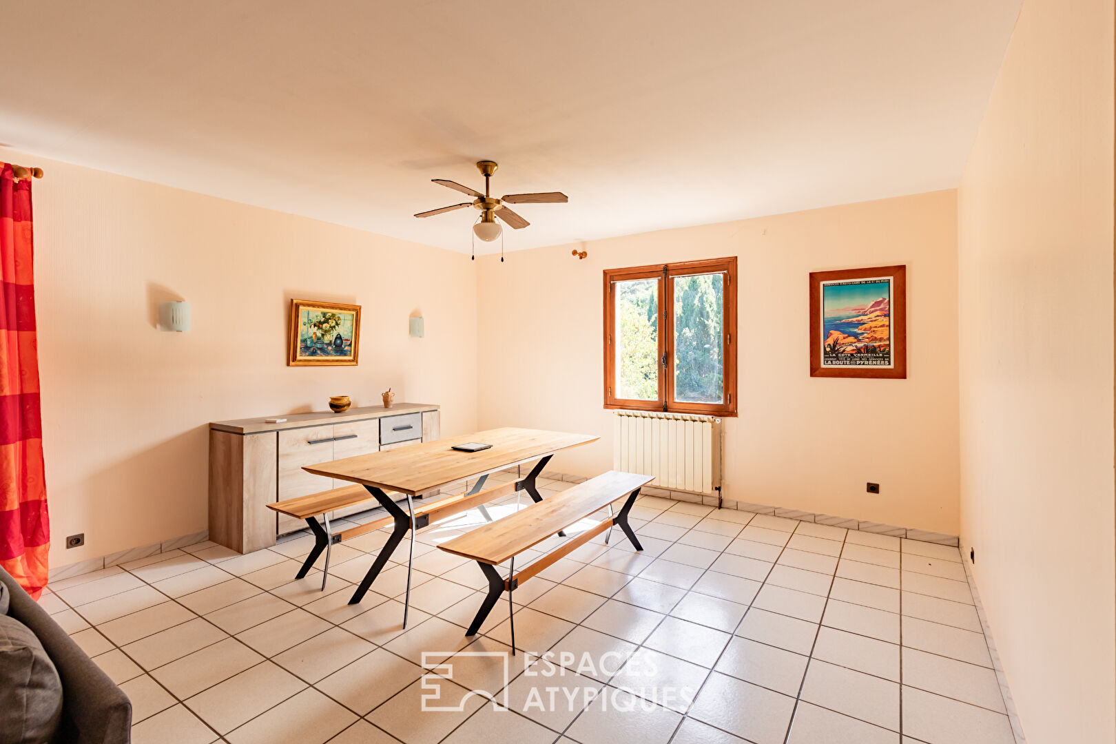 Family home with exceptional basement and wooded garden – near Carcassonne