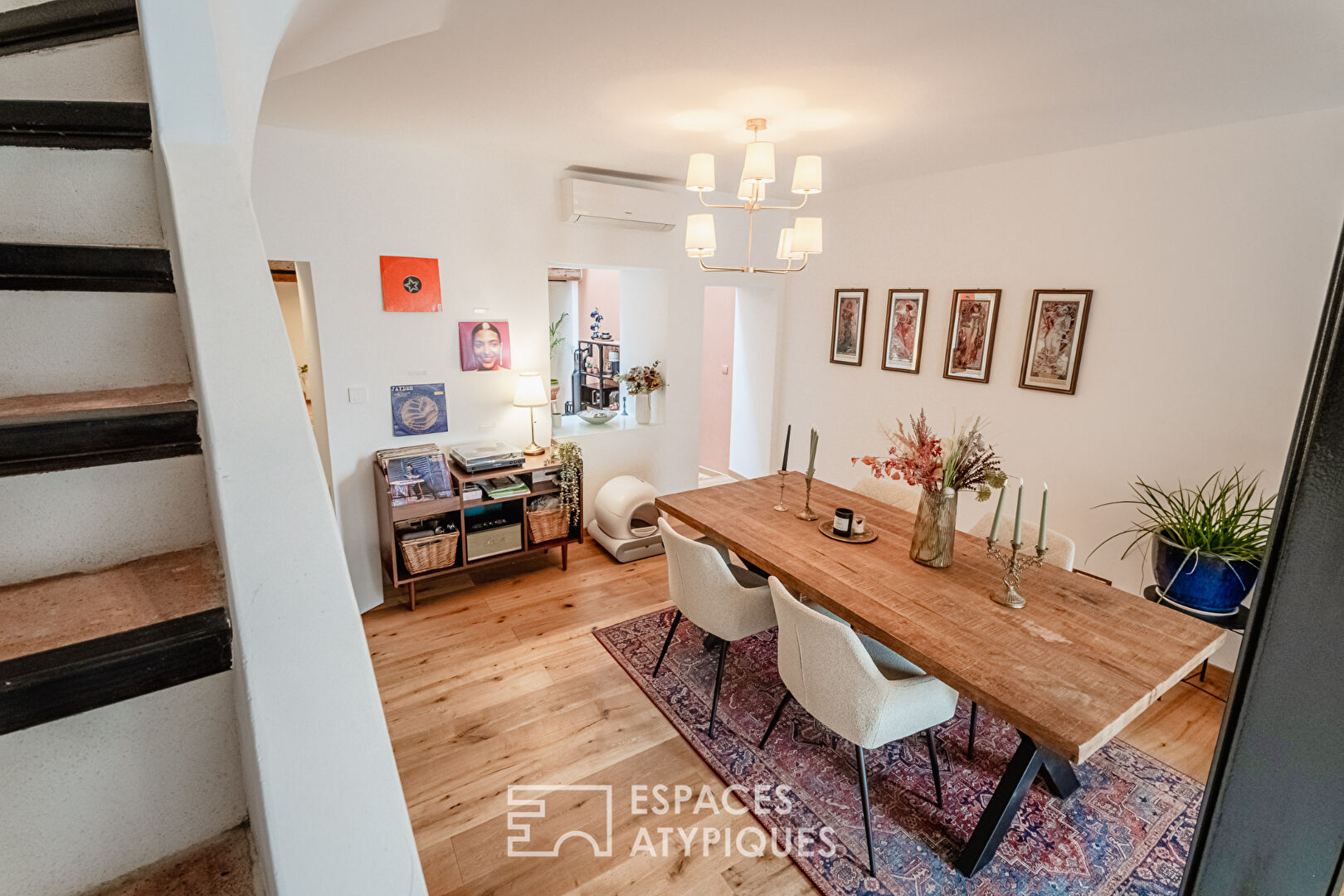 Maison de village atypique avec cour à 10 minutes de la mer