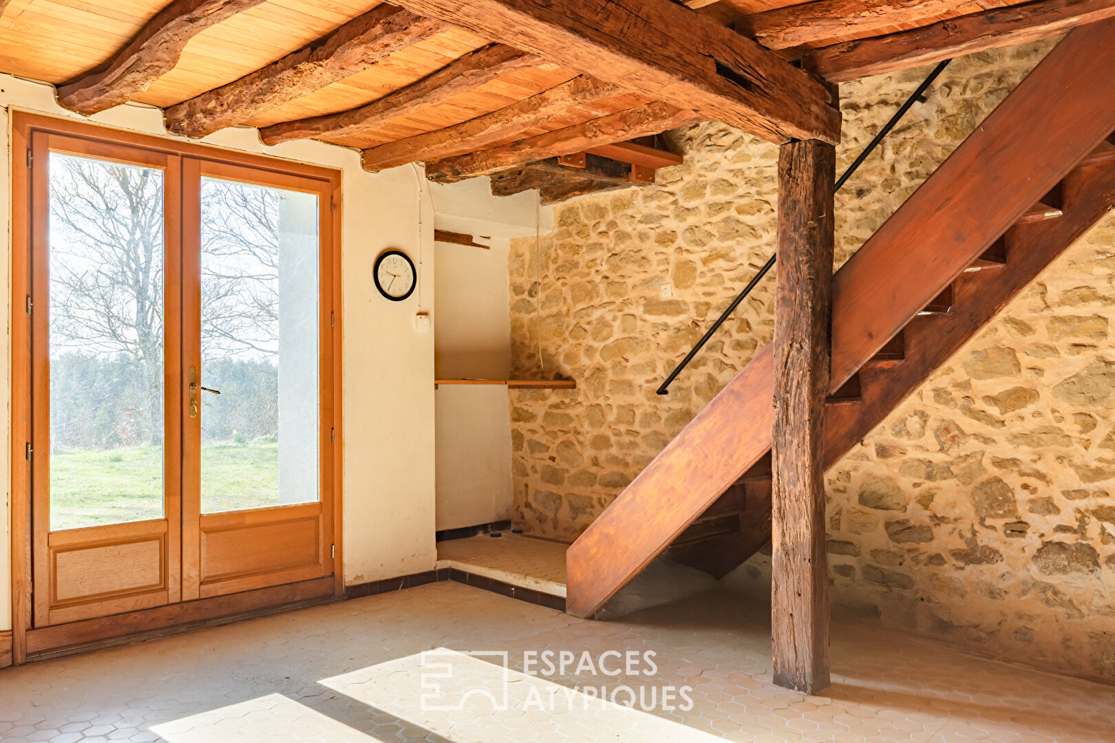 Domaine forestier atypique de 62 hectares avec bâtis à rénover