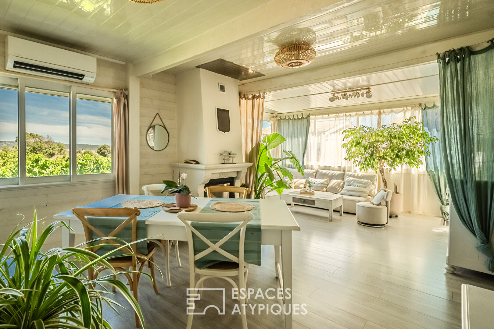 Demeure de charme, plage des chalets à Gruissan Plage – Entre mer et Clape