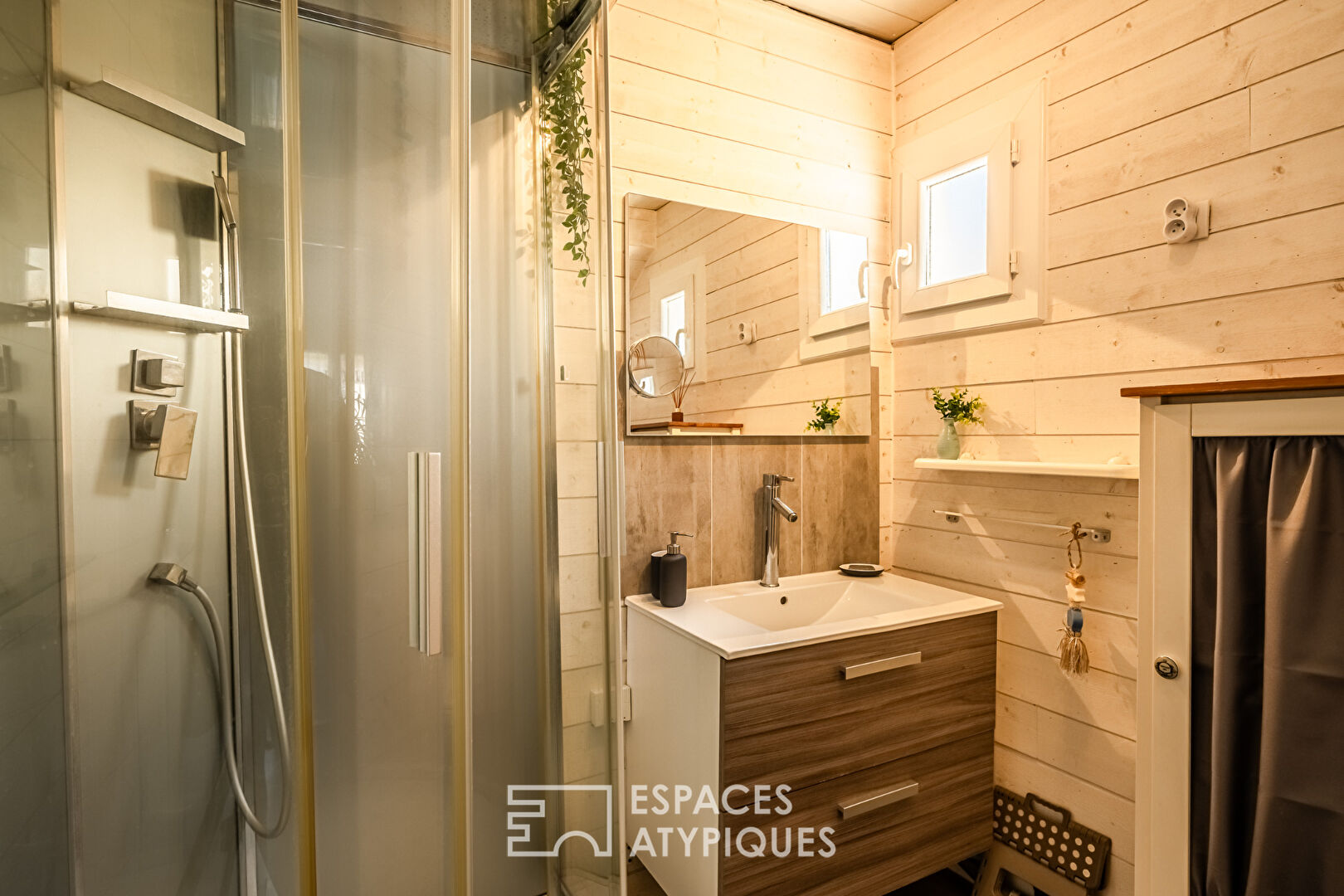 Demeure de charme, plage des chalets à Gruissan Plage – Entre mer et Clape