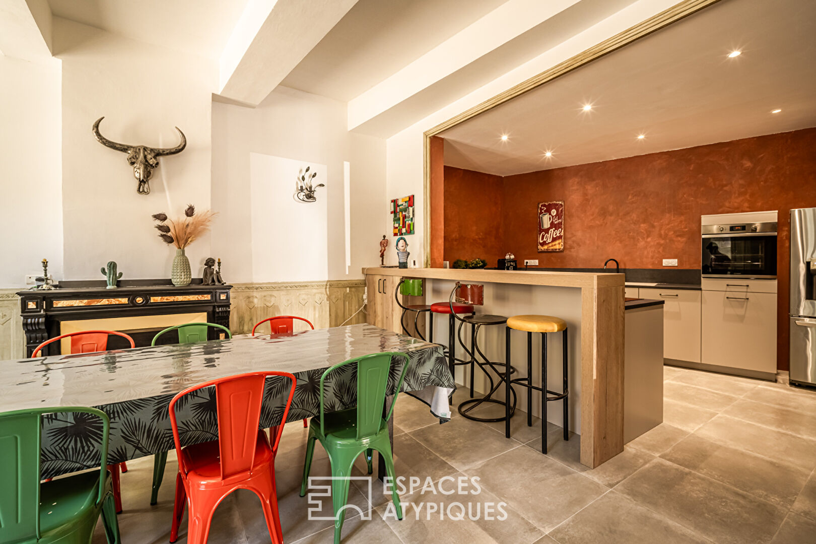 Bourgeoise de caractère avec rooftop confidentiel – Proche Narbonne