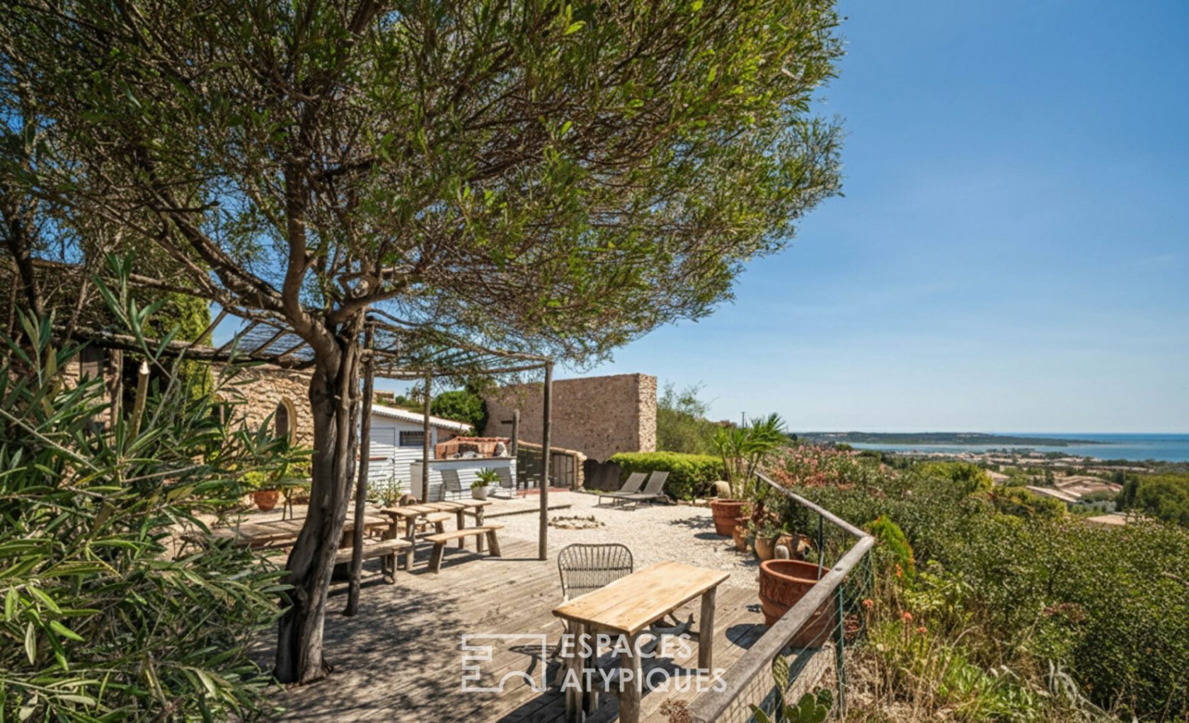 L&rsquo;Intemporel refuge de caractère avec vue mer