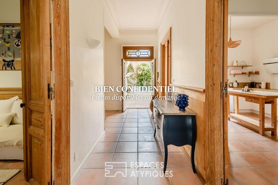 L'Art de Vivre en Occitanie : Demeure de Maître et son Volume Spectaculaire