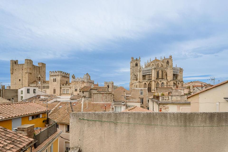 Appartement en dernier étage et vue sur la cathédrale