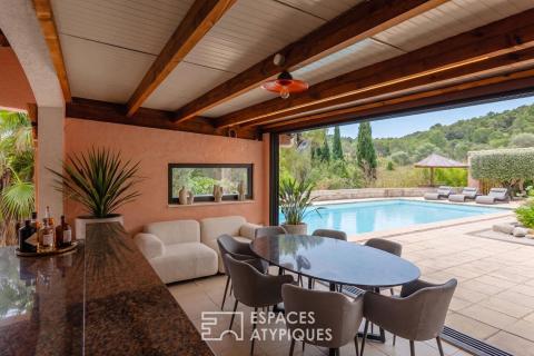 Villa avec piscine, vue panoramique et jardin paysagé à Narbonne