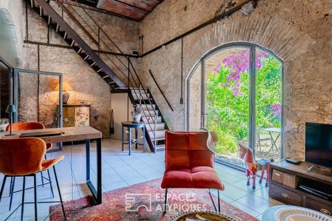 Character Winegrower’s House with Panoramic Terrace and Intimate Garden Close to the Beaches