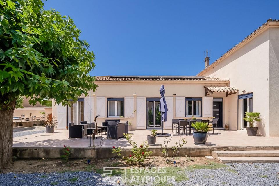 Propriété avec Piscine et Terrain Arboré - Un Écrin Atypique proche de Narbonne