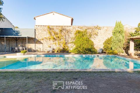 Maison de Maître du XVIIIe avec piscine et jardin clos au Coeur du Minervois
