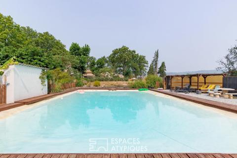 Domaine viticole réhabilité avec gîtes, piscine et dépendances