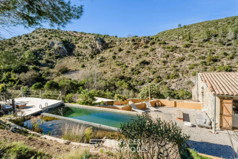 Charming Sheepfold with pool in the heart of the wild Eden of the Corbières