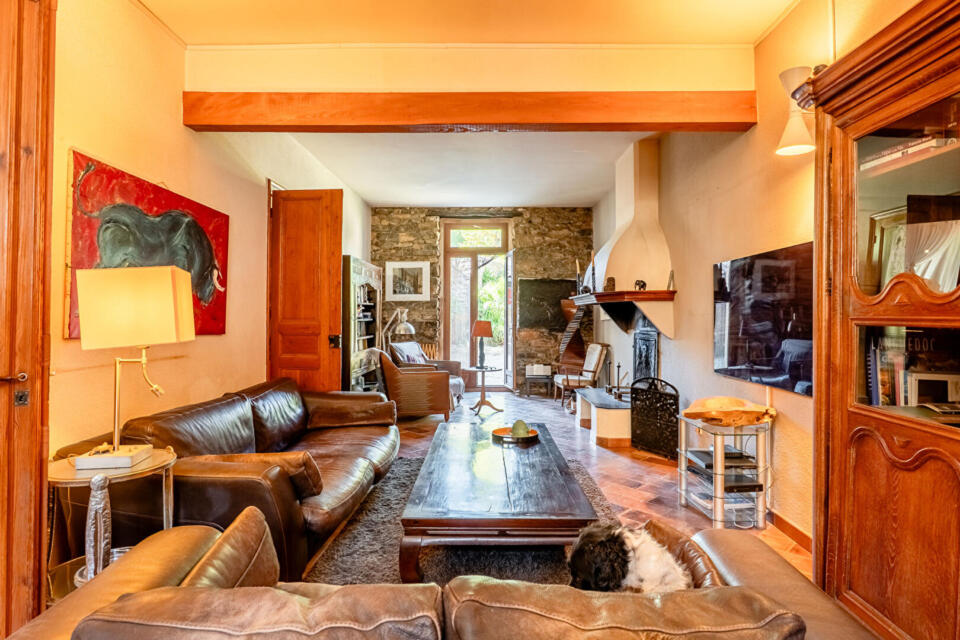 Maison bourgeoise avec gite, piscine et dépendances