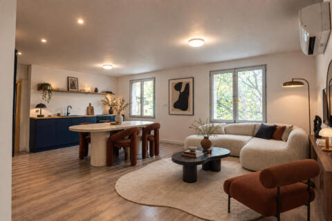 Property complex: 2 and 3-bedroom apartments with terraces