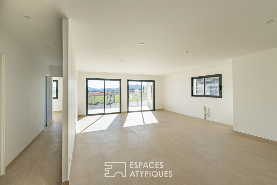 Maison neuve de plain-pied à Thézan-des-Corbières : confort moderne et cadre nature