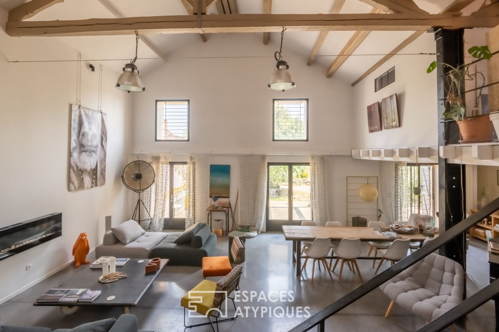 Loft – Former sawmill – Conques Sur Orbiel – 11600 – 380 m2