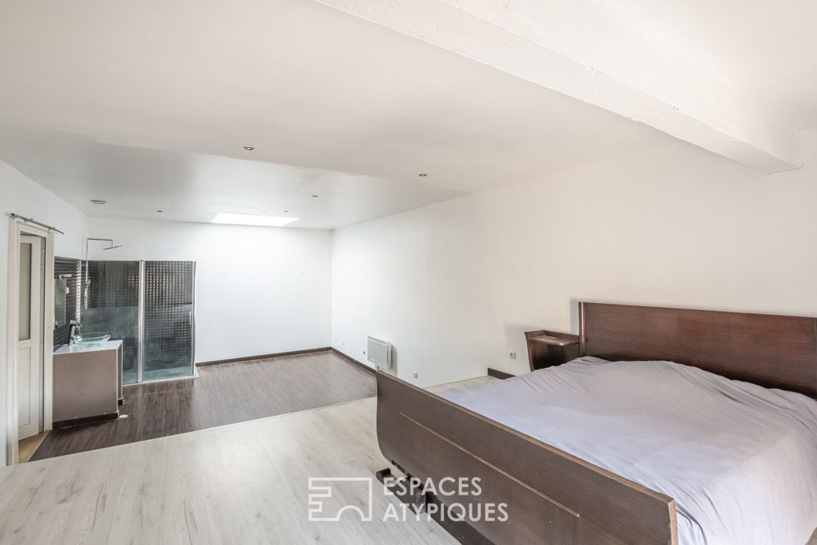 Maison  4 pièce(s) 330 m2