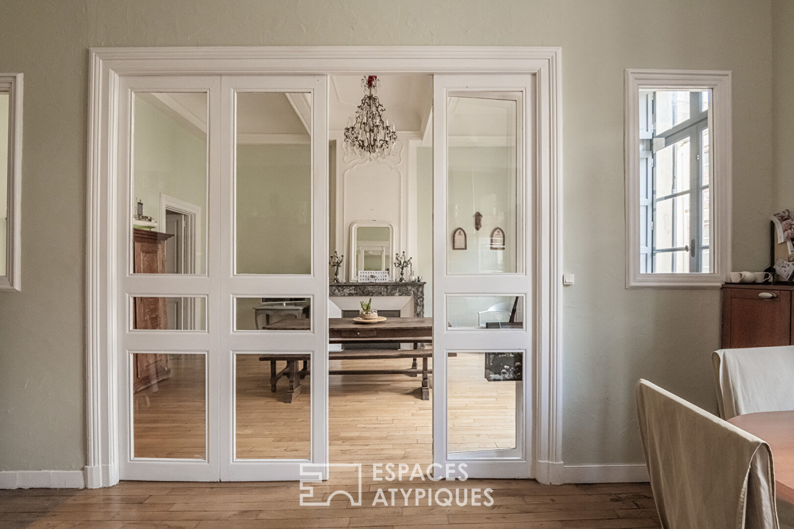 Historical apartment completely renovated – Exterior – Cellar – Garage