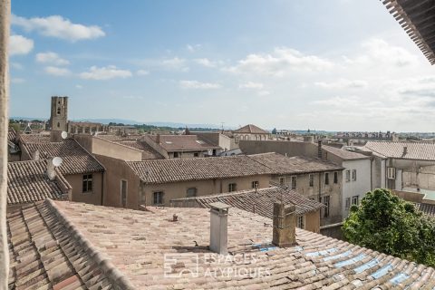 Historical apartment completely renovated – Exterior – Cellar – Garage