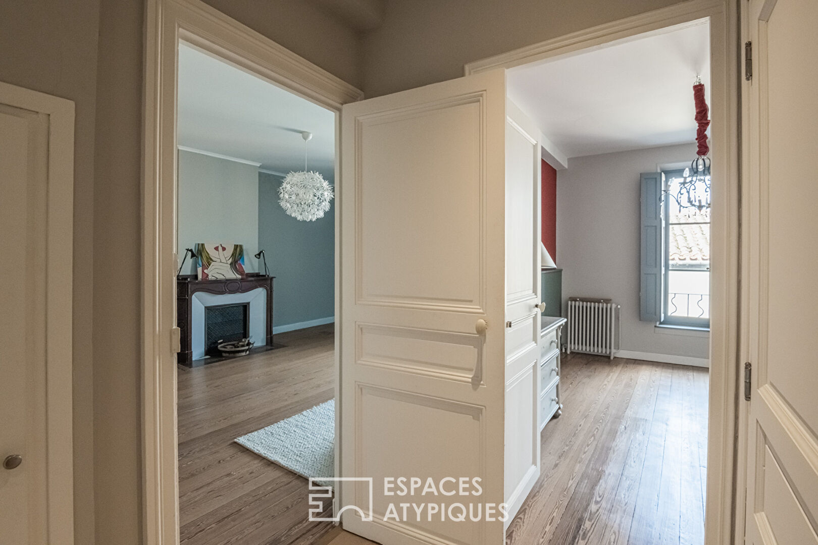 Historical apartment completely renovated – Exterior – Cellar – Garage
