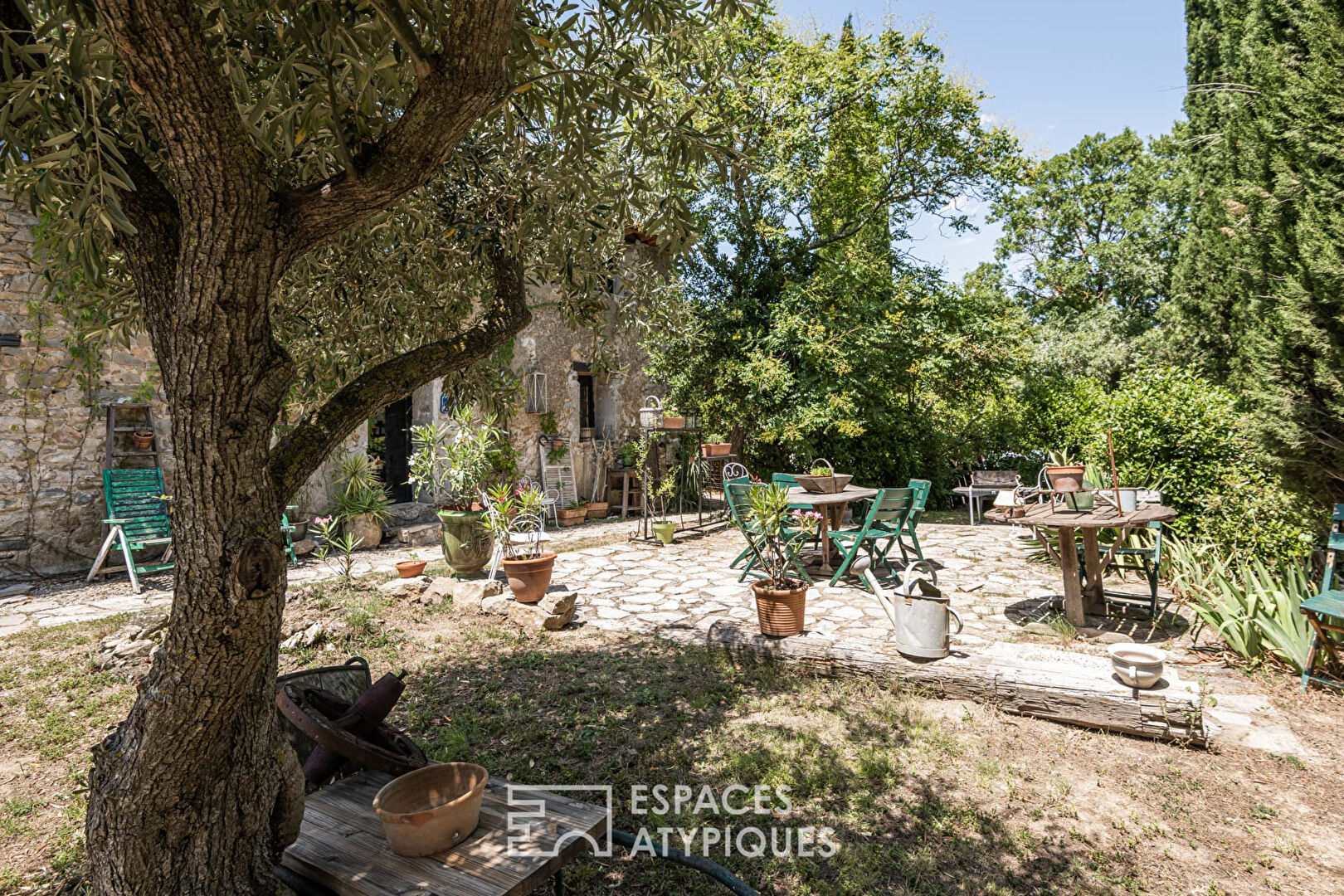 Former wine estate in the heart of the Corbières