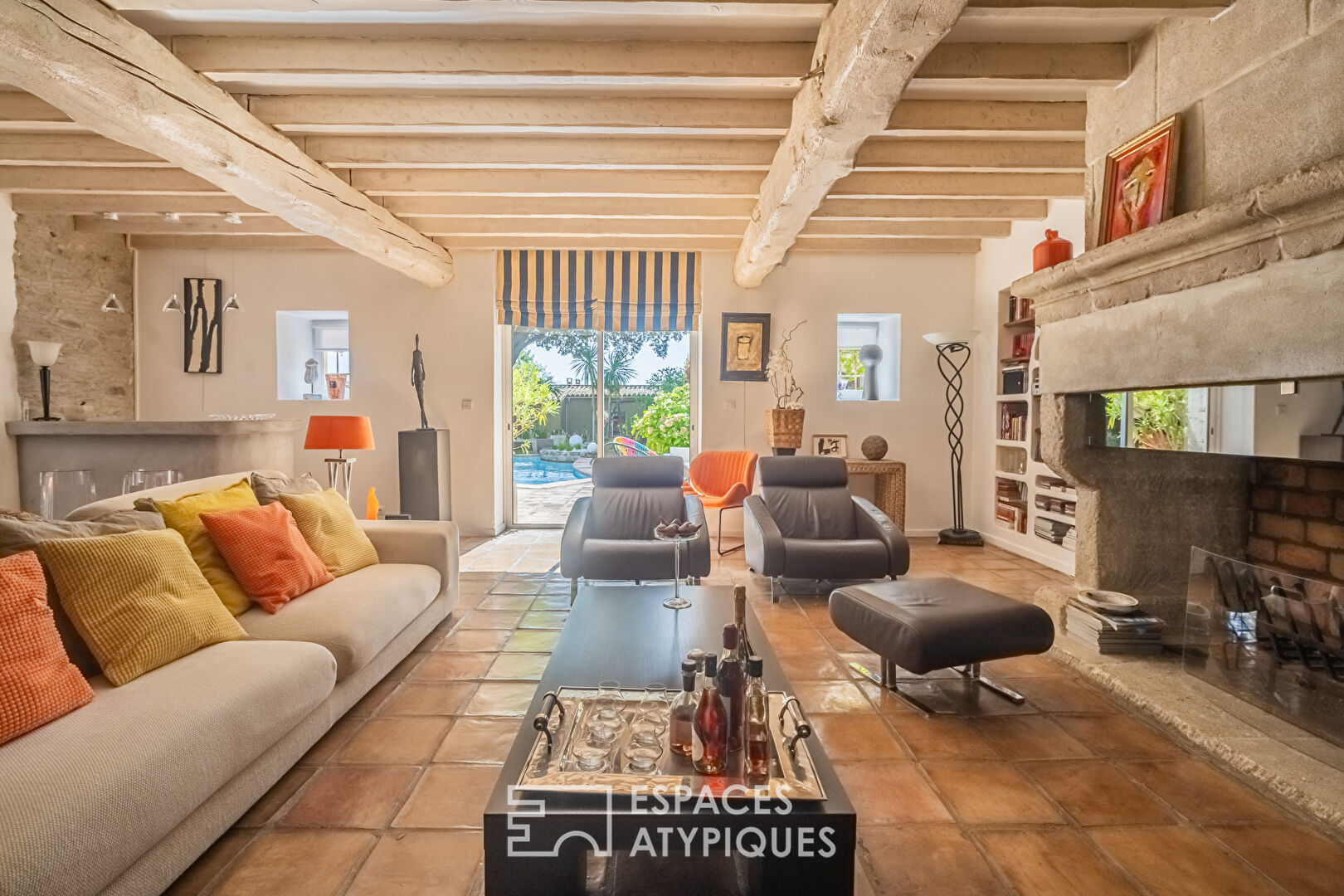 L’Harmonieuse – Character house with independent outbuilding