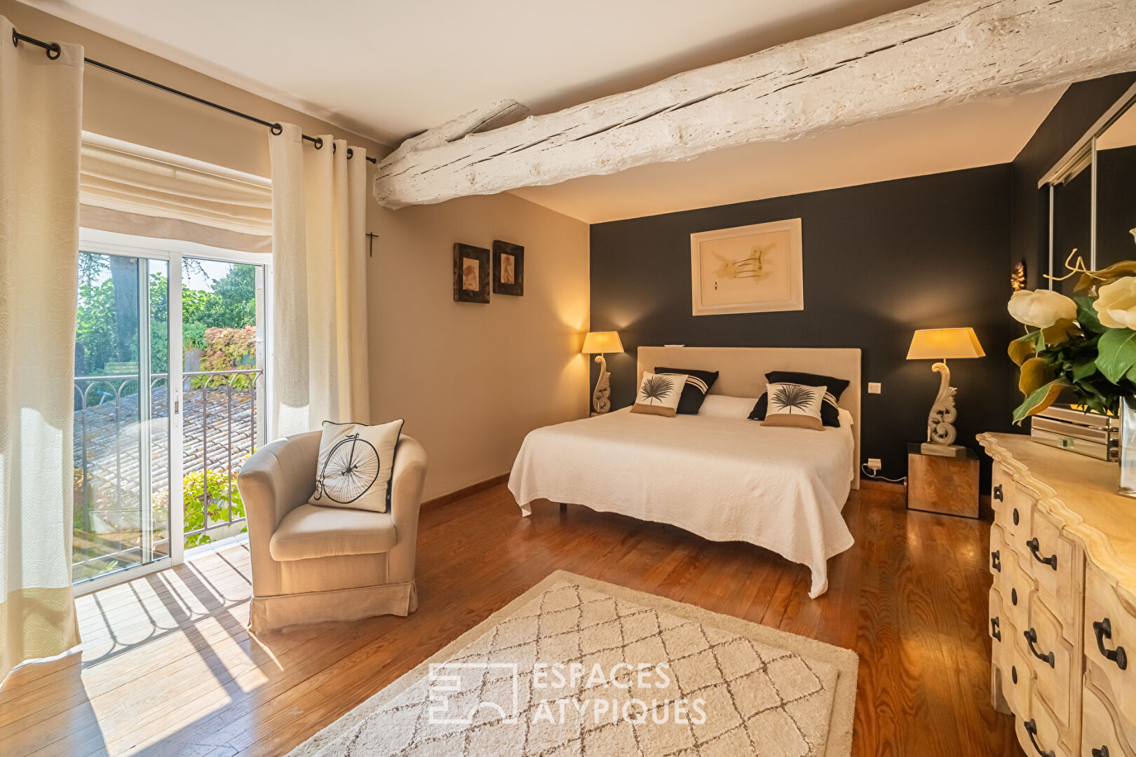 L’Harmonieuse – Character house with independent outbuilding