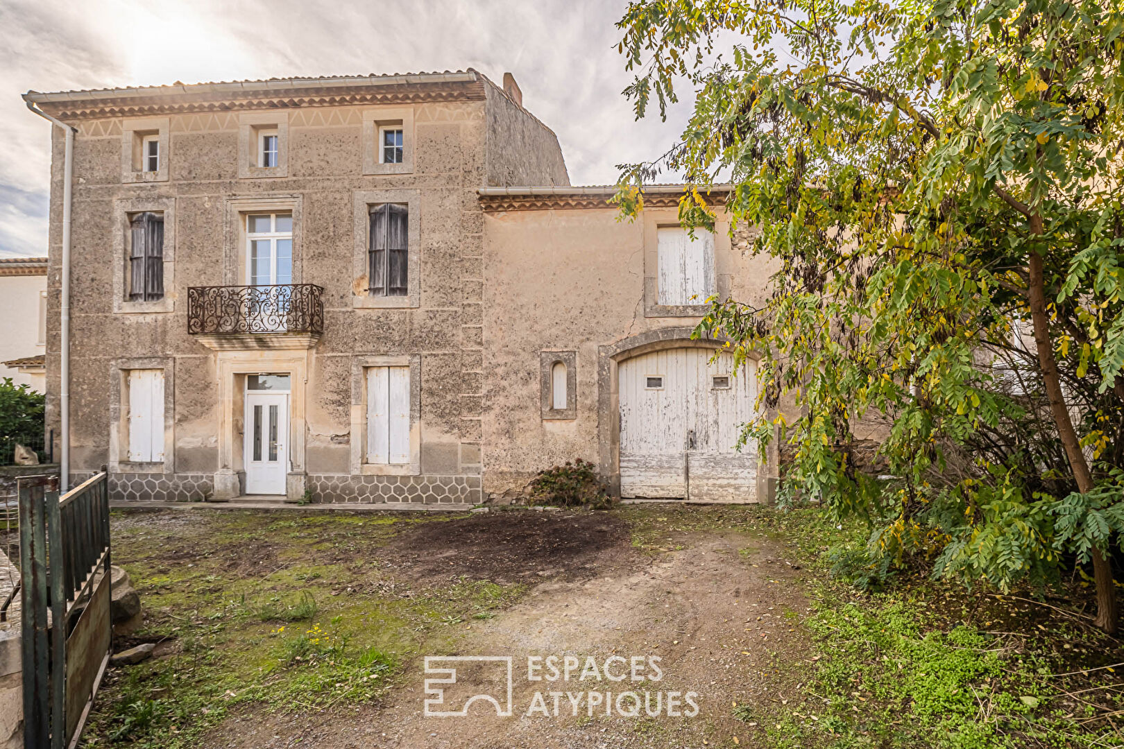 Vente Maison de Maître à rénover avec ancienne cave dans le village à