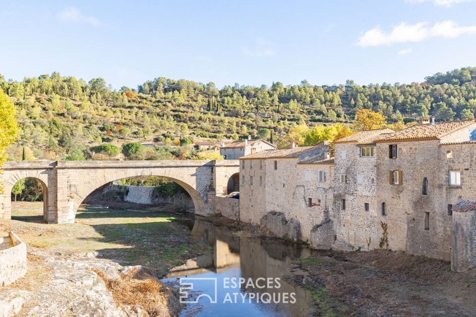 Élégante maison en pierre dans le centre historique de Lagrasse ? un bien d'exception