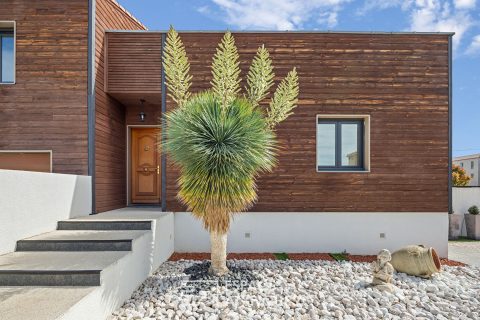 Superbe villa d’architecte en bois.