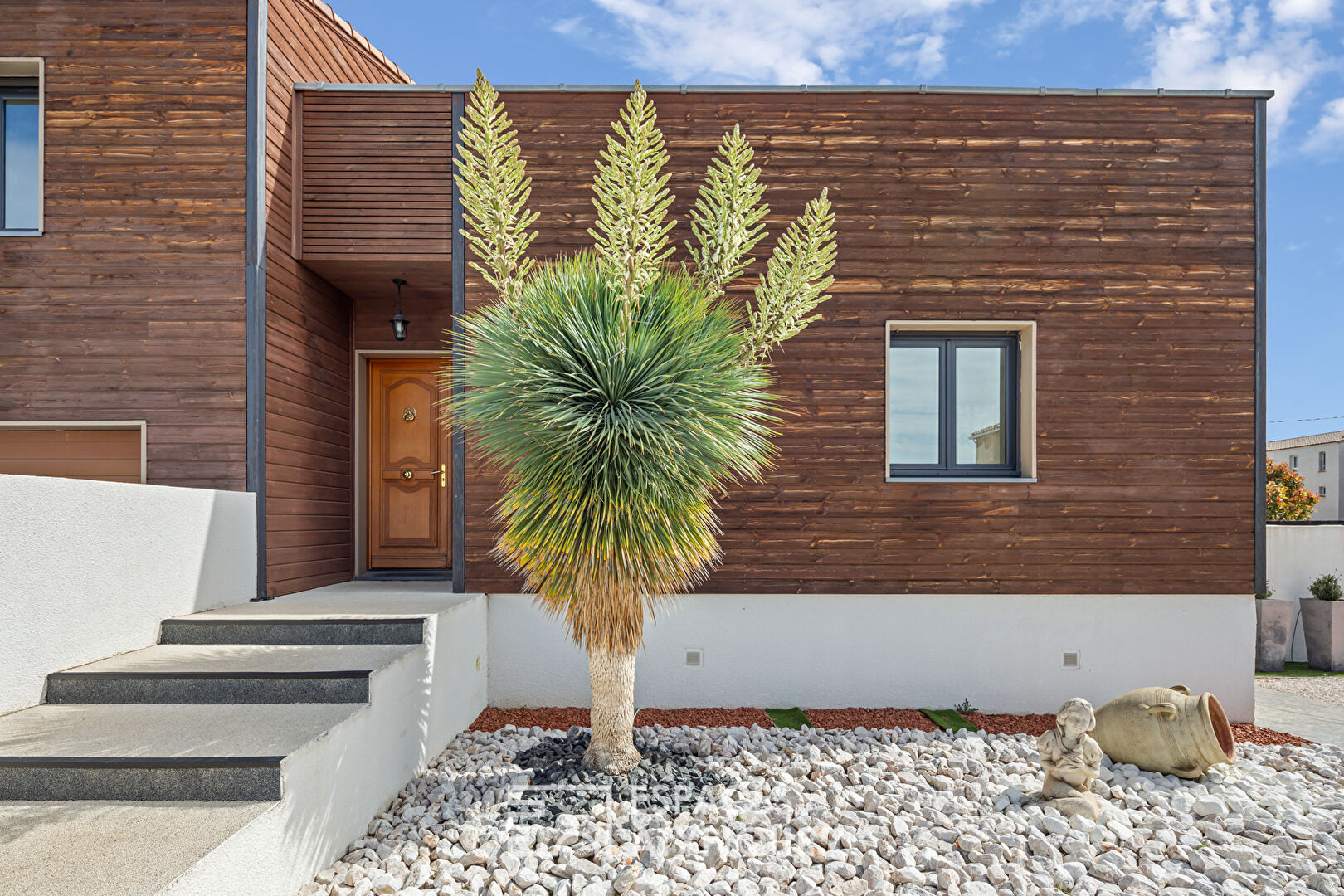 Superbe villa d’architecte en bois.