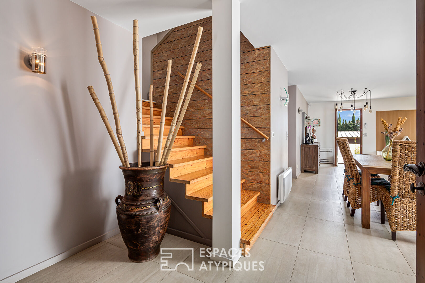 Superbe villa d’architecte en bois.