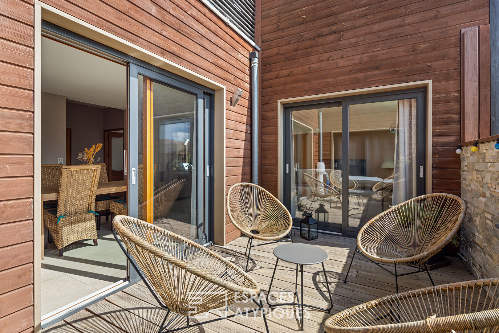 Superbe villa d’architecte en bois.