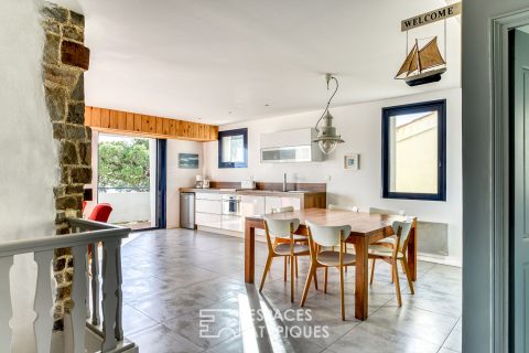 Renovated property and its 2 apartments with remarkable panorama over the ponds