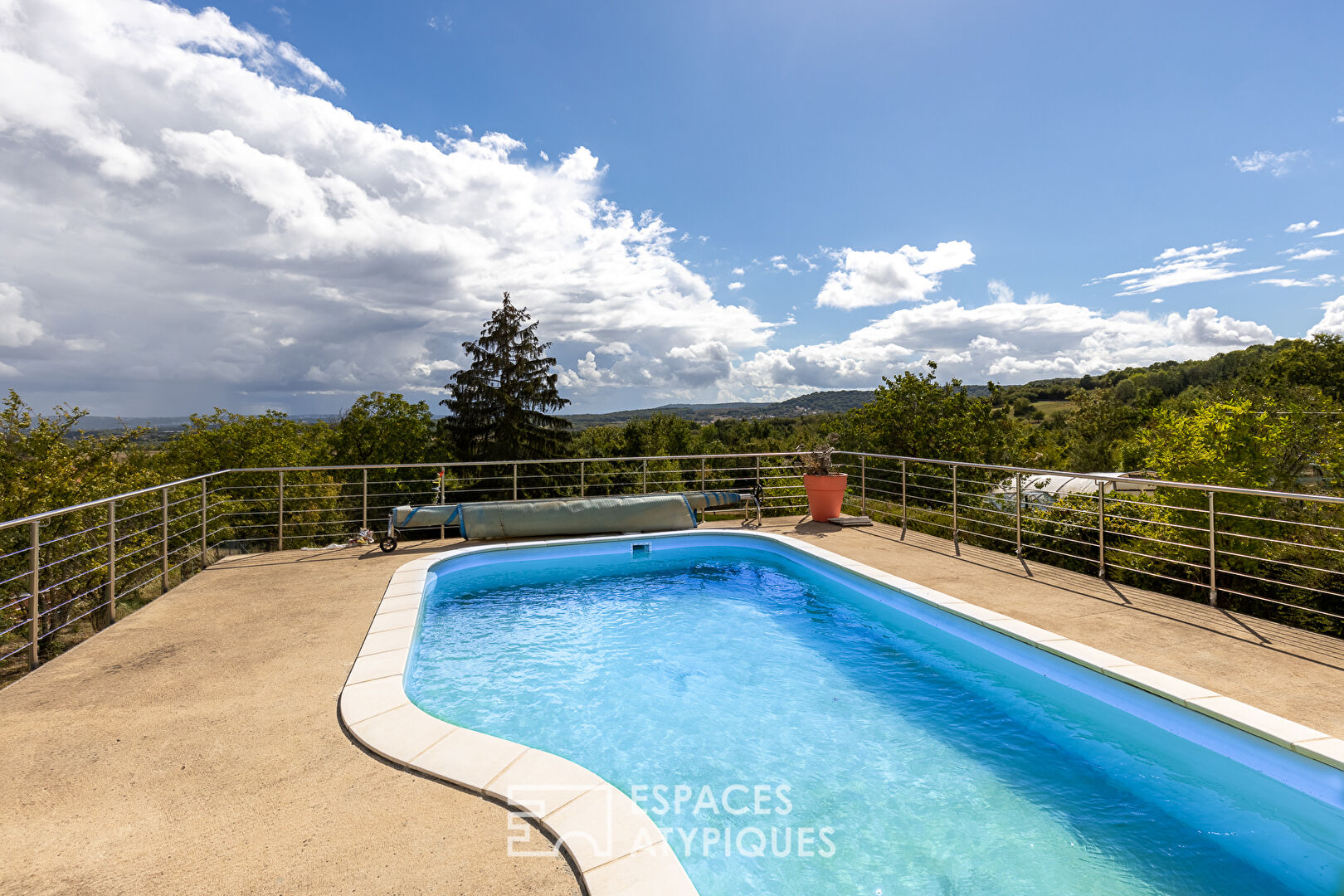 Renovated house with swimming pool and open view