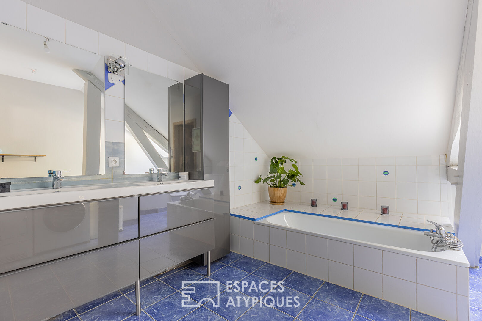 Duplex contemporain