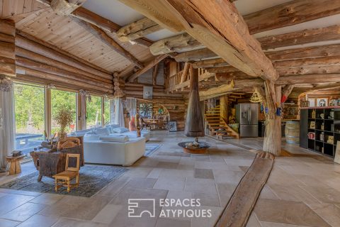 Chalet canadien en pleine forêt