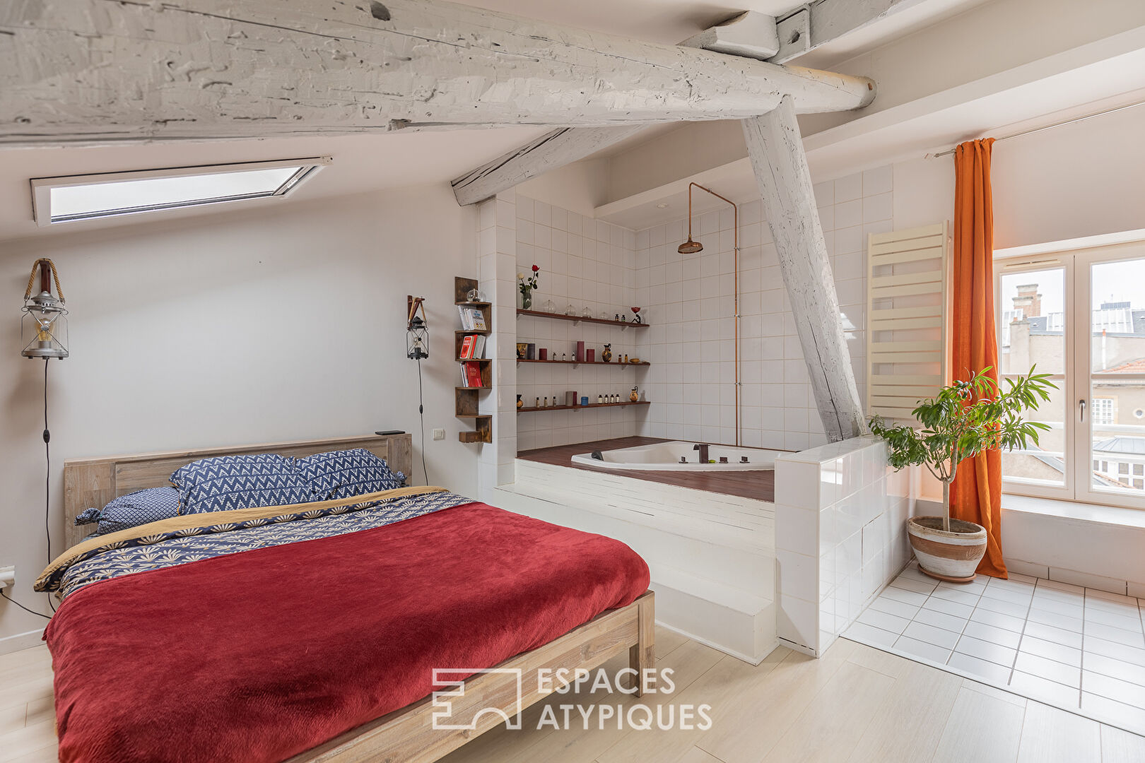 Appartement de caractère lové sous les toits