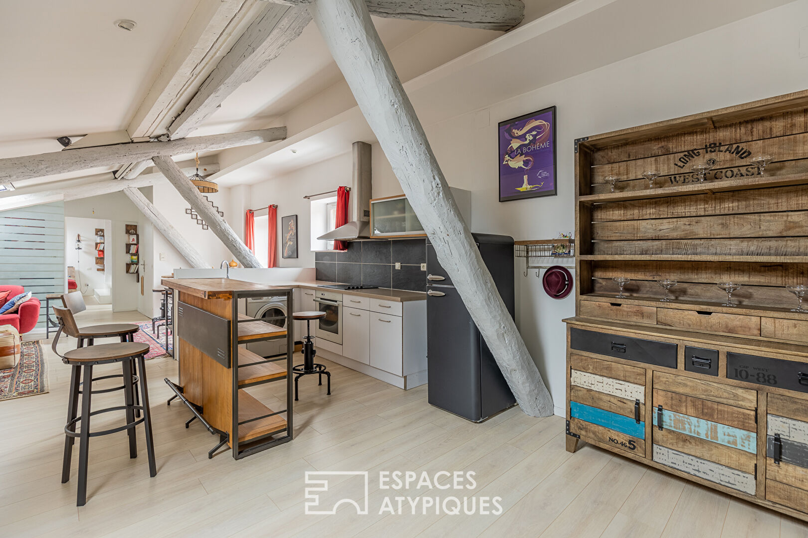 Appartement de caractère lové sous les toits