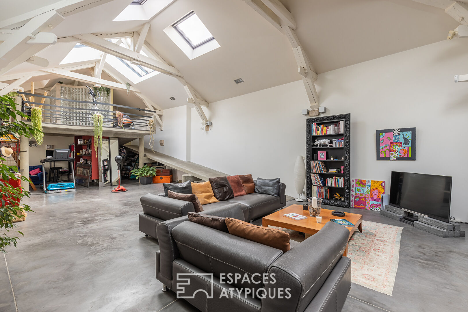 Loft dans un ancien atelier de peinture