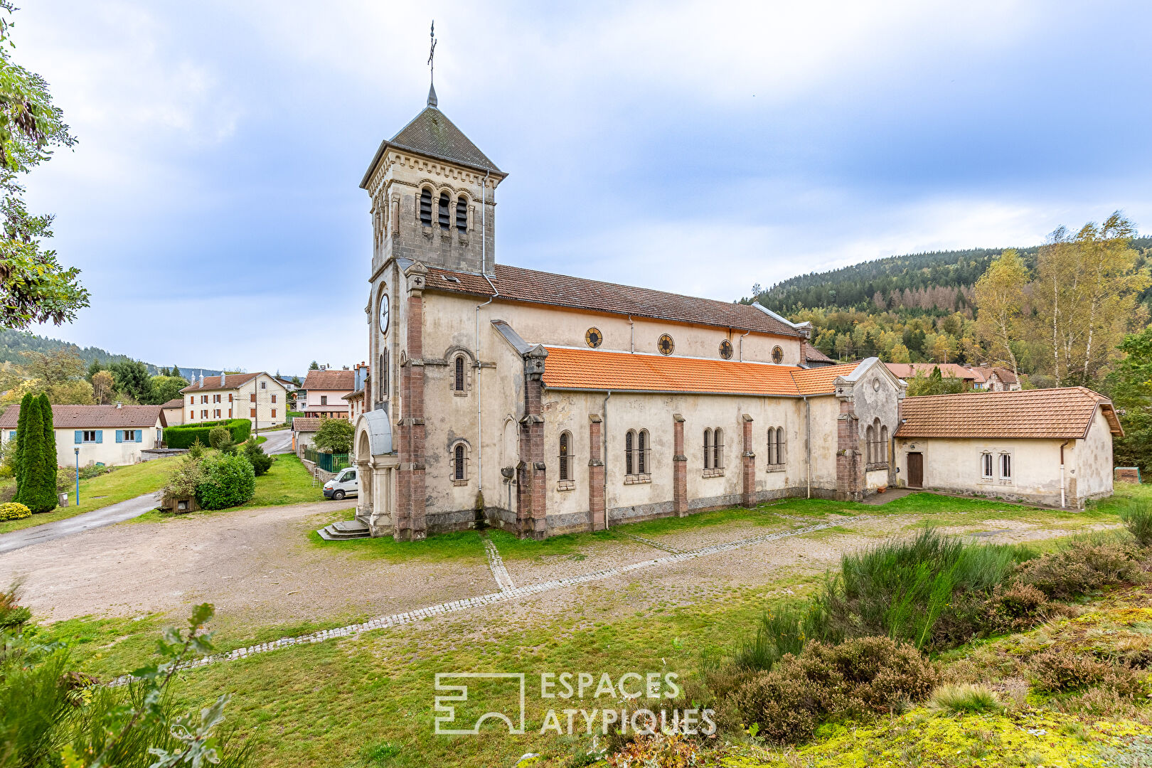 Deconsecrated chapel in the heart of the Hautes-Vosges mountains